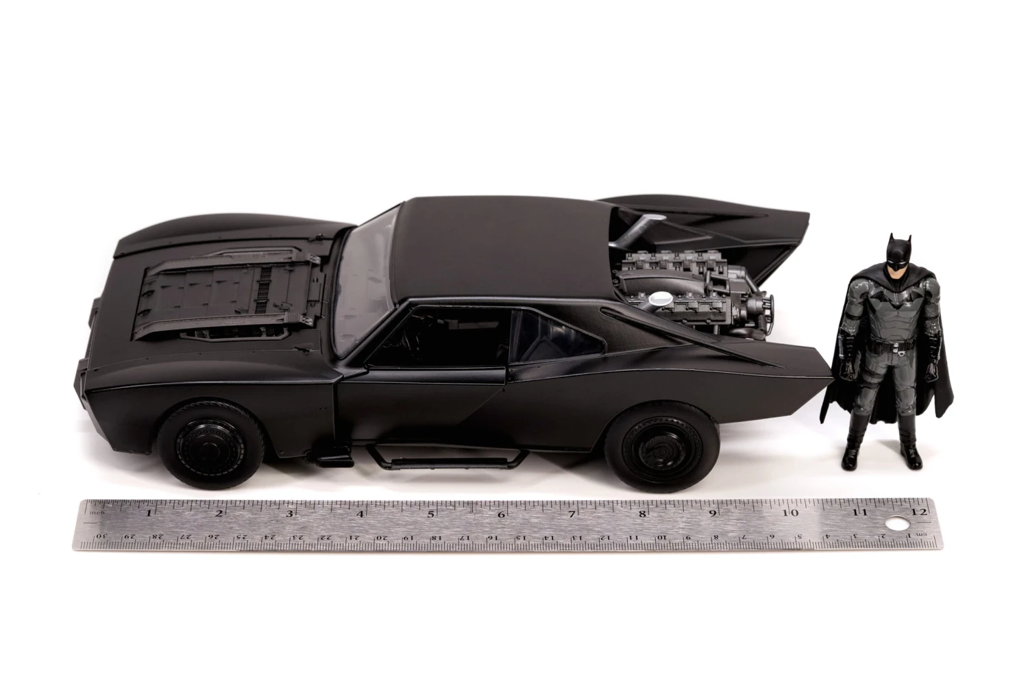 Jada Batman Batmobile 2022, 1:18 Modellauto Mit Beleuchtung, Figur – Bild 7
