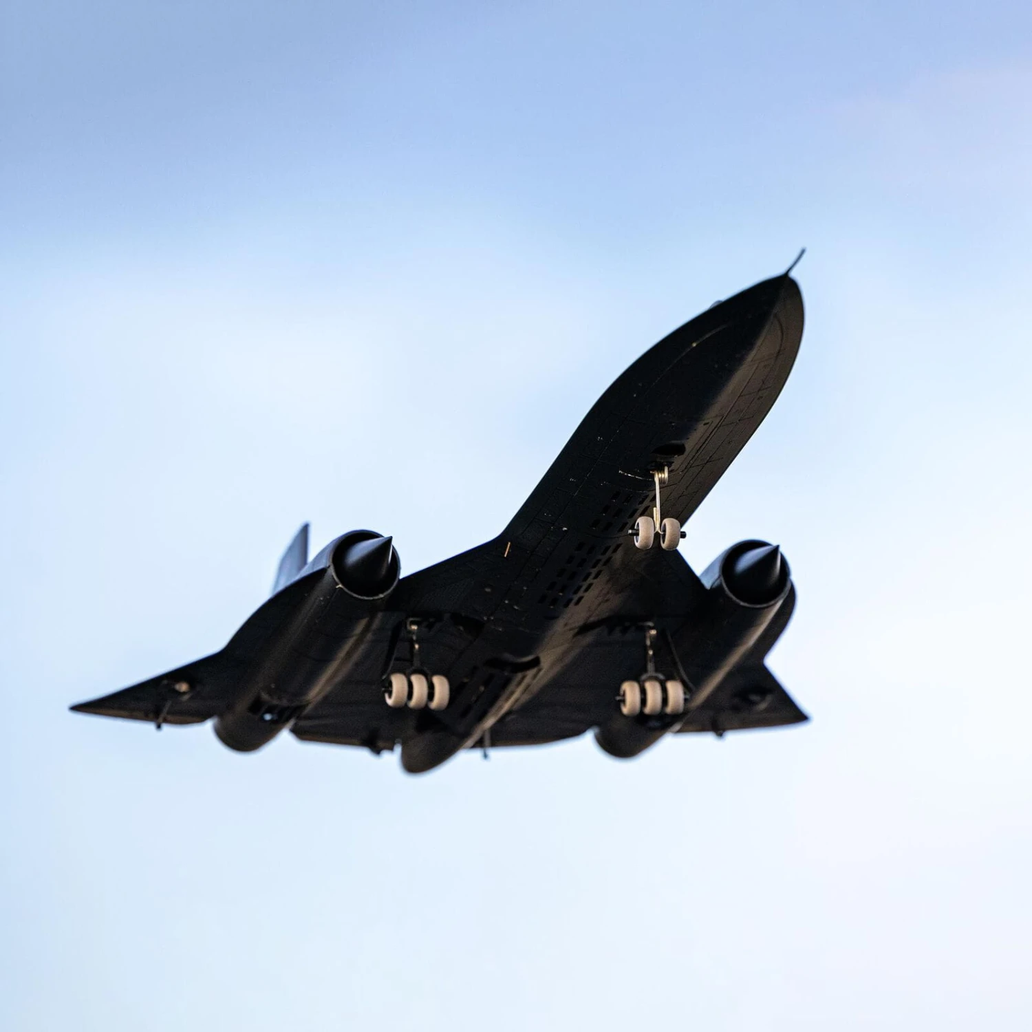 E-flite RC Flugzeug SR-71 Blackbird Twin 40mm EDF BNF Basic , AS3X , SAFE – Bild 8