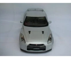 IXO 1:8 Nissan GT-R Modellauto Premium Collectables