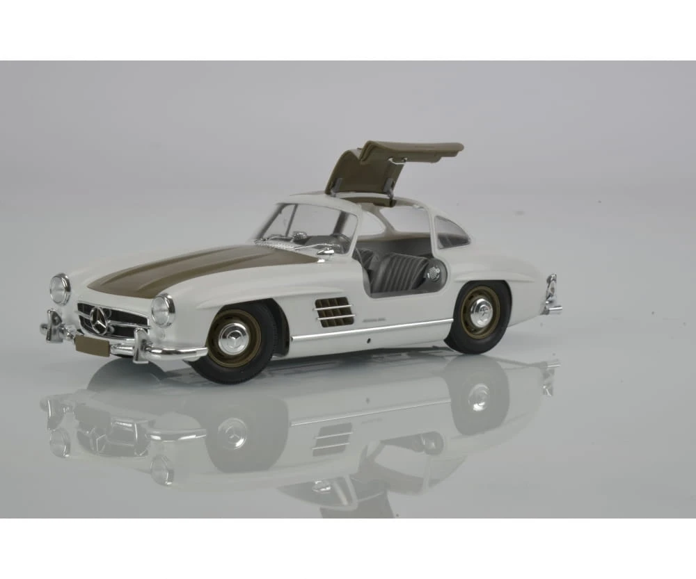 Tamiya Mercedes Benz 300SL Flügeltürer 1:24 Platik Modellbau Auto Bausatz – Bild 7